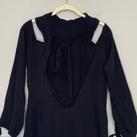 Shilla The Label Black Cold Shoulder Tie Back Shorts Romper, Size Medium - Picture 10 of 13